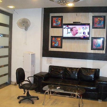 Hotel Milan Continental Delhi  Ngoại thất bức ảnh